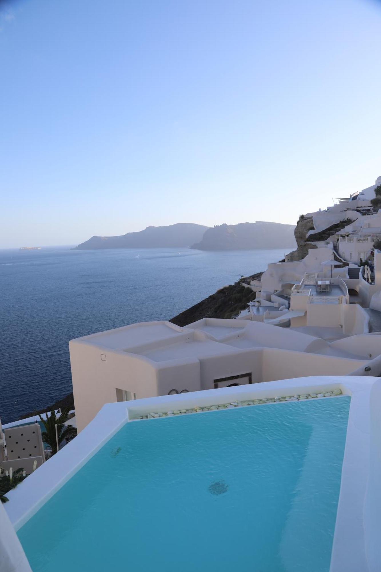Alexander's Oia (Santorini)