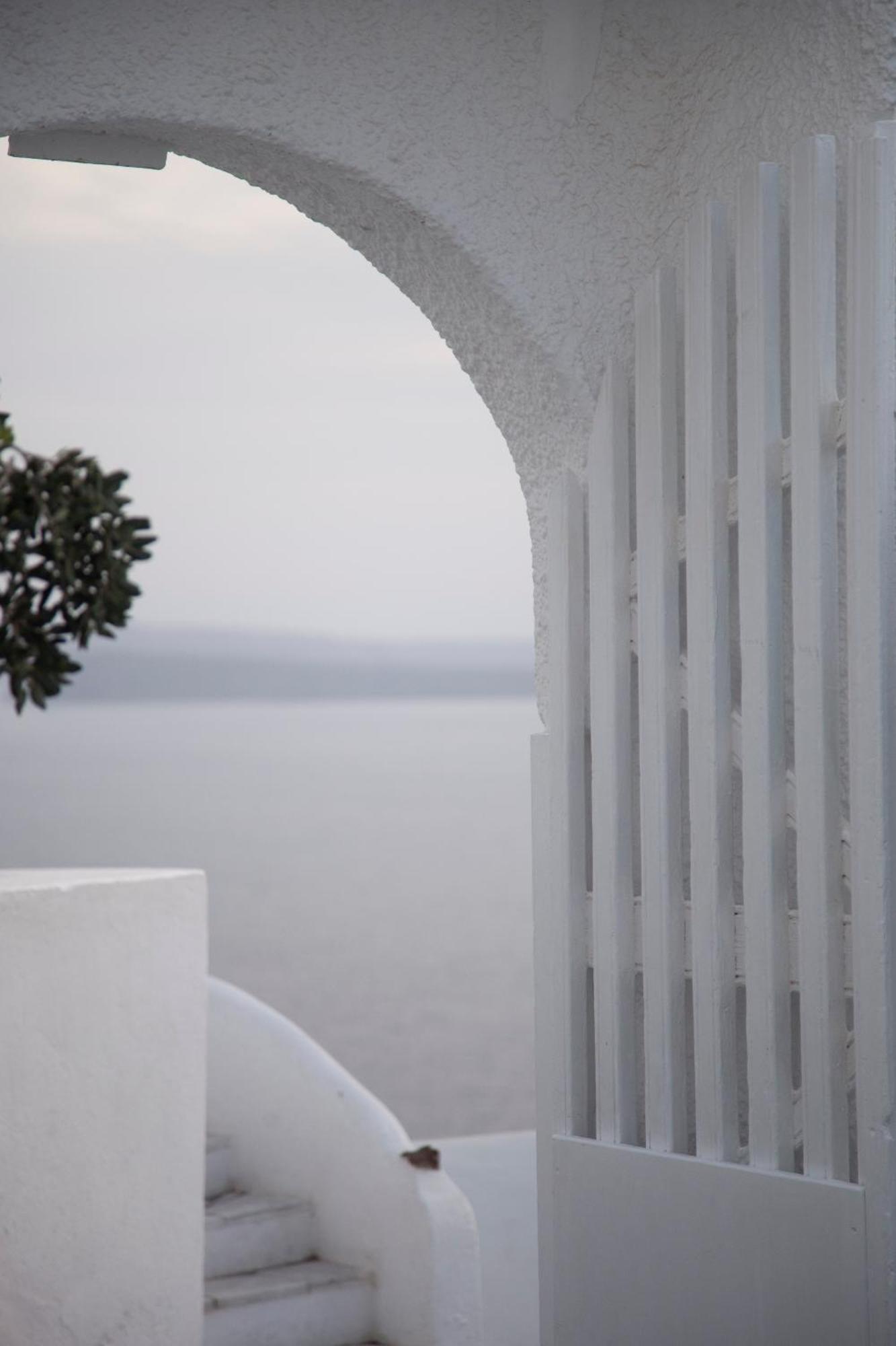 Alexander's 4* Oia (Santorini)